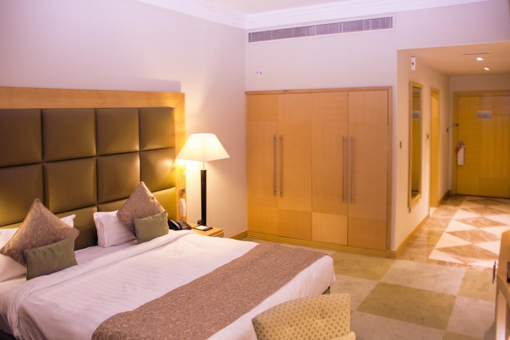 Halo Hotel Dubai Dış mekan fotoğraf